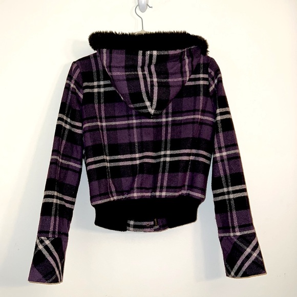 Y2K Jacket - Picture 2 of 5